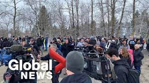 In a lot of ways alberta is a little texas of the north. Alberta Church Holds Service Outdoors After Closure Order Businesses Ignore Public Health Orders Youtube