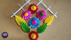 Hiasan dinding dari kertas ini sering dijadikan backgroud wedding. Diy Room Decor Hiasan Dinding Indah Dari Kertas Origami Youtube