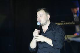 На сайте muztron вы можете бесплатно скачать песни ярослав сумишевский в формате mp3, и просмотреть плейлист всех треков исполнителя. Ne Gasnet Svet Slushat Topovuyu Muzyku Onlajn