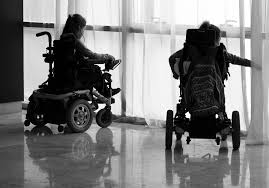 Los síntomas se presentan en la edad adulta, por lo general después de los 30 años. Familias Reclaman Costoso Tratamiento Para Ninos Con Atrofia Muscular Espinal Agencia Cyta Fundacion Institulo Leloir