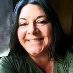 Lisa Morine's Instagram, Twitter & Facebook