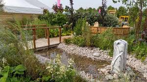 The Limbcare Garden Designed By Edward Paul Mairis Silver Medal Winner Rhs Hampton Court Garden Design Garden Bridge