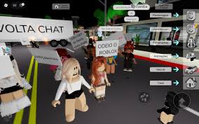 'Revolta do Roblox': geração Alpha transforma dinâmicas de game, memes e avatares em táticas de protesto no mundo virtual
