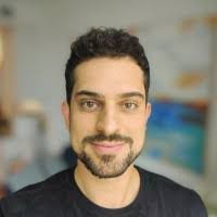 Andre Tavares's Instagram, Twitter & Facebook