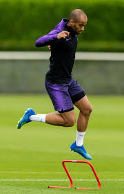 Share the best gifs now >>>. Lucas Moura Amazingly Blames Stress Of Living In Europe For Hair Loss All World Report