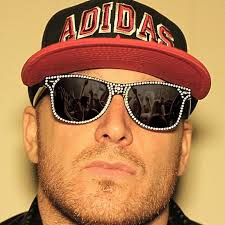 Chris Redburn's Instagram, Twitter & Facebook