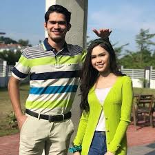 Baca novel online >> cinta belum tamat tempoh bab 1 hingga bab 12>> sinopsis cinta belum tamat tempoh | setelah kematian ibu bapanya, qaisara(bella astillah) bekerja keras meneruskan kehidupan bersama adiknya, qhalish(hun haqeem) sehingga dia berjaya membuka sebuah kafe. Drama Cinta Belum Tamat Tempoh