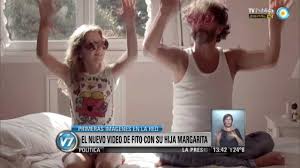 Se trataba de algo especial, ya que richi estuvo en pareja con el cantante rosarino entre 2002 y 2010, vínculo que tuvo como fruto a margarita, quien el próximo viernes 4 de junio cumplirá 17 años. Vision 7 Margarita El Video De Fito Paez Con Su Hija Youtube