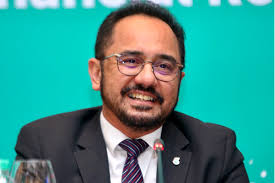 Tan sri azman mokhtar was, of course, fully aware of this lope sided catering contract as it was executed during the infamous binafikir sdn bhd's wee.i just told ahmad johari to consider appointed you as new board members to replace tan sri wan azmi or azman yahya.it think you can help mas. Wan Zulkiflee Exits Exxonmobil Board Respects Shareholders Decision The Edge Markets