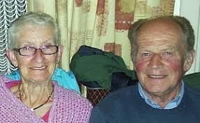 Boyle Traditional Singers Circle. Amhránaíocht traidisiúnta i Mainistir na  Búille, Ros Comáin