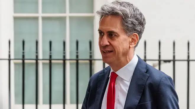 UK announces £88 million to provide healthcare and clean water to Palestinians | LBC