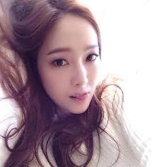 Hasil gambar untuk korean girl beauty