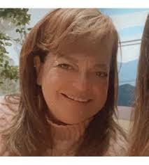 Melinda Leach's Instagram, Twitter & Facebook