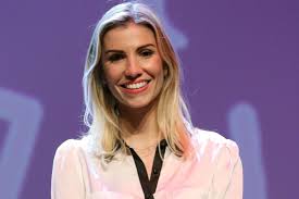 Jul 03, 2021 · après avoir été sacrée miss france en 2006, la belle alexandra rosenfeld mène désormais une vie tranquille au pays basque avec ses deux filles et son mari hugo clément. Alexandra Rosenfeld Ce Qu Elle A Ose Faire Pour La Saint Valentin