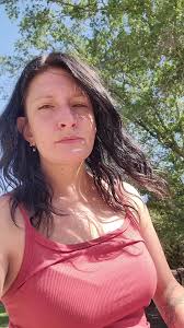 Fiona Fuller (@twistedfeathersfarm)'s videos with origineel geluid