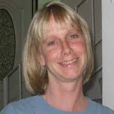 Cindy Stark's Instagram, Twitter & Facebook