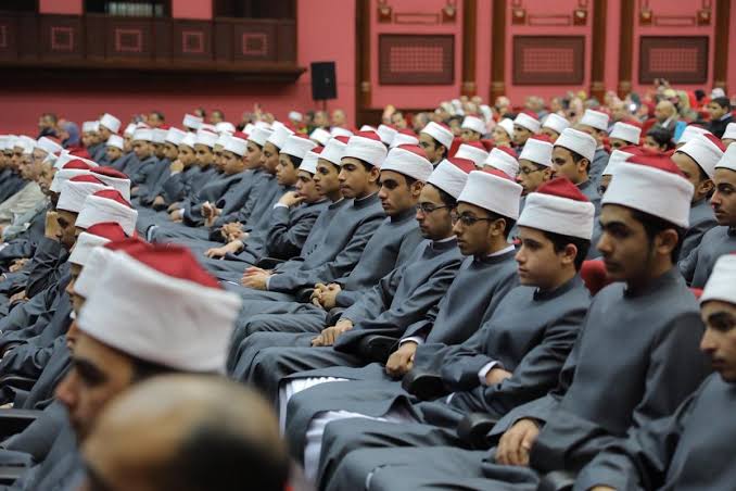 ما لا تعرفه عن الكليات المتاحة لطلاب الثانوية الأزهرية 2023 بالجامعات والمعاهد الحكومية - صدى البلد جامعات