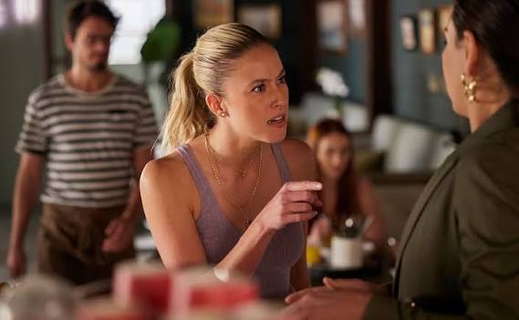 Home and Away Spoilers – Felicity catches out Mackenzie and Levi ❤️ Full here👇👇