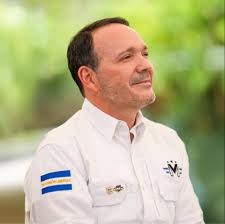 Feliz cumpleaños mi estimado Don Tigre, Hector Salazar , muchas felicidades  y bendiciones 🙏