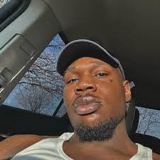 Dorian Crowder's Instagram, Twitter & Facebook