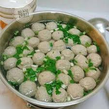 Silahkan Baca Artikel Resep Membuat Bakso Daging Homemade Enak Kenyal Dan Bikin Nagih By Thyas Kitchen Ini Selengkapny Resep Masakan Resep Resep Daging Giling