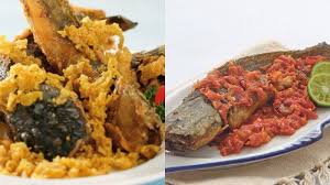4 ekor ikan lele ukuran sedang (dibersihkan, potong dua bagian), 1 buah tomat (dibelah 4 bagian), secukupnya minyak goreng (untuk menumis), 1 cangkir air, 1 buah cabe merah, secukupnya cabe rawit, secukupnya gula pasir, secukupnya garam, secukupnya penyedap rasa. Kumpulan Resep Lele Goreng Penyet Sambal Cara Membersihkan Lendir Lele Sebelum Dimasak Di Rumah Halaman All Tribunstyle Com
