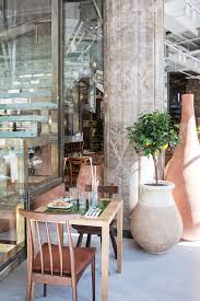 Le Cafe Citron Par Jacquemus Et Caviar Kaspia Les Confettis Maison Du Caviar Jacquemus Cafe