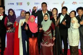 Zill faezrul iqbal (zul ariffin) and armel aisya (ayda jebat) had an arranged marriage set up by their families. Rindu Awak 200 Bolot 4 Anugerah Dfkl 2015 Hiburan Mstar