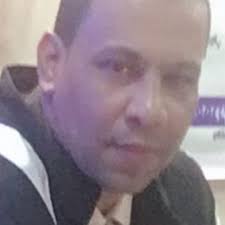 Dit is onze collega Farid. Hij is veel in Heerlen te vinden en is daar met  zijn talenkennis van onschatbare waarde. Farid spreekt namelijk 26  Arabische dialecten. Hiermee is hij in deze