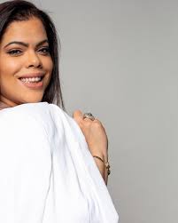 Tanto trabajar en este país solo es recompensado con vivir en un paraíso…..  De $500 a $1000 solamente de depósito, ( dependiendo del crédito) . Un mes  gratis cuando te mudas. Cuenta