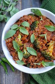 Thai Ground Beef Curry Onion Thai Chili Ground Meat Garlic Ginger Turmeric Cumin Salt Pepper Beef Curry Ground Beef Paleo Recipes Pork Curry Recipe