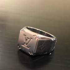 Louis Vuitton Monogram Signet Ring Large