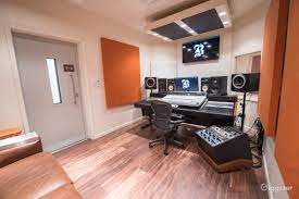 Studio b room