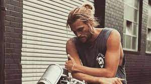 If flowy yet messy hair is what you're after, this long style might be just what you need. Long Hair On Tumblr