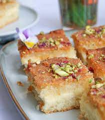Zurück zum kochbuch grießkuchen nach arabischer art. What Ina Loves Basbousa Arabischer Griesskuchen Mit Puddingfullung