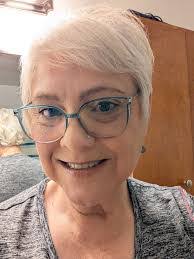 Alexa Randall's Instagram, Twitter & Facebook