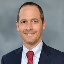 Wally Knox's Instagram, Twitter & Facebook