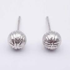 Maybe you would like to learn more about one of these? Xuping 0152180007 Motif Bola Pasir Anting Tusuk Silver Terbaru Agustus 2021 Harga Murah Kualitas Terjamin Blibli