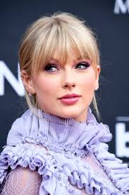 Taylor Swift Dancing To Mariah Carey At The "Billboard Music Awards" Is A  Whole Mood And, Like, Same