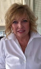 Gloria Patty's Instagram, Twitter & Facebook