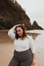 Hannah Brooke Photography Plus Size Photo Shoot Plus Size Pose Senior Photoshoot