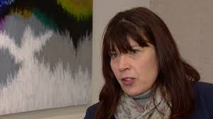 Apartment 'viewing fees' shock Calgary woman looking to rent