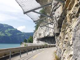 Driving on the axenstrasse, in switzerland, along the lake lucerne (vierwaldstattersee). File Axenstrasse 02 Jpg Wikimedia Commons