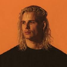 Devon Oliver's Instagram, Twitter & Facebook