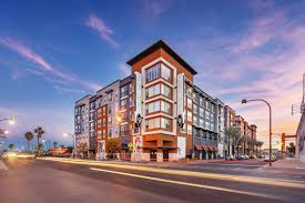 At lantana apartments we offer affordable 1, 2 & 3 bedroom apartments in las vegas, nv near csn with all of the features & amenities you want. Fremont9 Apartments Las Vegas Nv Apartments Com