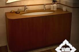 Mobile sospeso con mensoloni in legno massello composizione bagno composta da pensile a giorno , pensile con porta, e mobile con 2 mensoloni a c. Mobili Da Bagno Su Misura Meda Isella Adelfio Produzione Mobili Su Misura Monza E Provincia