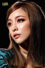 Amber Luna's Instagram, Twitter & Facebook