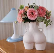 Love Handles Vase Beige Speckled Preorder Anissa Kermiche Handle Vase Vase Love Handles