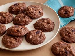 The best giada cookies recipes on yummly | cowboy cookies, brown sugar cookies, chocolate crinkle cookies. Chocolate Anise Cookies Recipe Giada De Laurentiis Cooking Channel