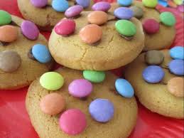 Petits Sables Aux Smarties Recette Ptitchef Recette Petits Sables Recette Petit Sable Recette Dessert